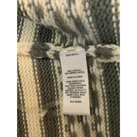 Express Cardigan Womens Small Petite Snowflake Isle Pattern Merino Wool Sweater - Picture 10 of 10